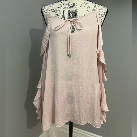 Jessica Simpson Blush Pink Cold Shoulder Ruffle Sleeve Top - Picture 2 of 6
